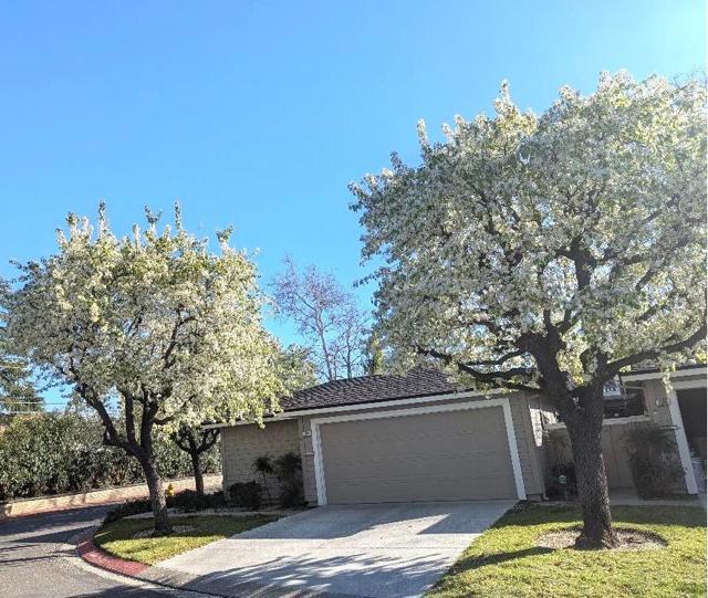 1104 Holly Oak Circle, San Jose CA: https://media.crmls.org/mediaz/05d19580-d70c-45e3-9fba-189d5ba2252b.jpg