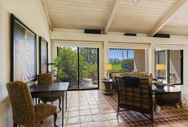 101 Mission Hills Drive, Rancho Mirage CA: https://media.crmls.org/mediaz/05d1a302-c796-4b03-91c7-5917ee595db0.jpg