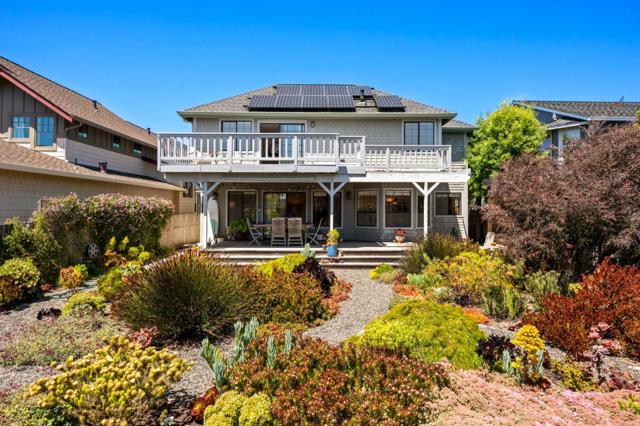 316 Valdez Avenue, Half Moon Bay CA: https://media.crmls.org/mediaz/05d1f55e-ab2d-4e04-aaed-be3d14cc4d17.jpg