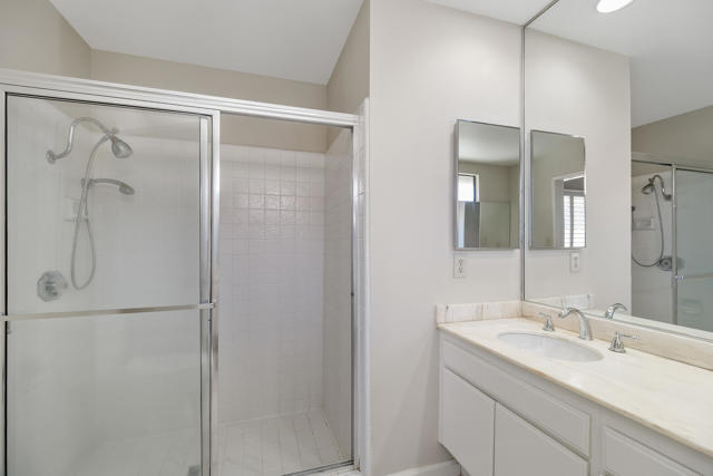 314 Sierra Madre S, Palm Desert CA: https://media.crmls.org/mediaz/05d27fbd-345d-493d-ab87-8b7e032bc609.jpg