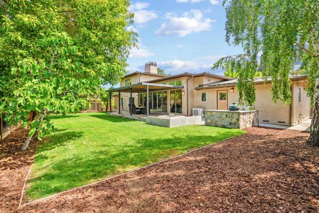 540 San Felicia Way, Los Altos CA: https://media.crmls.org/mediaz/05d29864-aa96-42a5-8bd6-7b5057b89c07.jpg