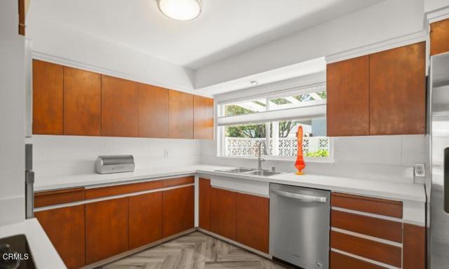 Detail Gallery Image 36 of 73 For 2421 C St, Bakersfield,  CA 93301 - 2 Beds | 2 Baths