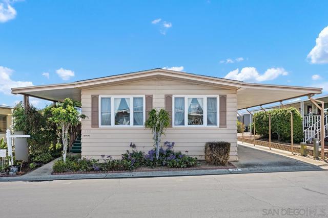 650 S Rancho Santa Fe Rd, San Marcos CA: https://media.crmls.org/mediaz/05d3504f-0749-47ef-8873-f1fef6ccd5cd.jpg