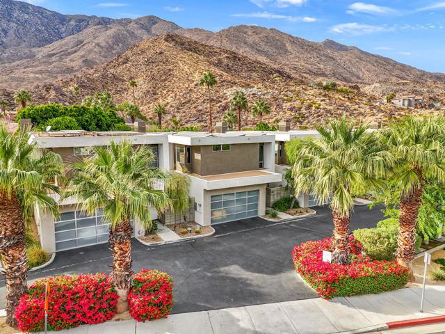 2831 S Palm Canyon Drive, Palm Springs CA: https://media.crmls.org/mediaz/05d36f20-df7a-428d-bf08-174e007bf2b2.jpg