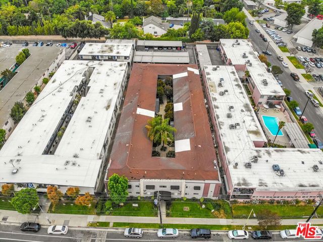 Image 13 of 15 For 6225 Reseda Boulevard