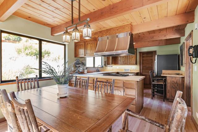 855 Oak Ridge Road, Los Gatos CA: https://media.crmls.org/mediaz/05d3f5b6-8c64-4e6a-9fe1-0d7c9f16e114.jpg