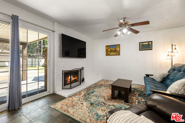 16529 San Fernando Mission Boulevard photo 3
