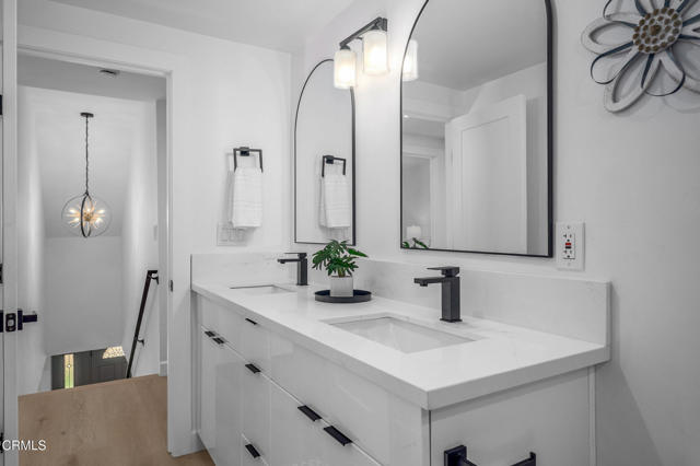 Detail Gallery Image 22 of 46 For 242 Redfield Ave Ave, Thousand Oaks,  CA 91320 - 4 Beds | 2/1 Baths