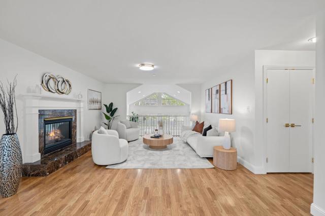 1050 Connecticut Drive, Redwood City CA: https://media.crmls.org/mediaz/05d4ad45-28a6-4e12-97c7-d10c751d1184.jpg