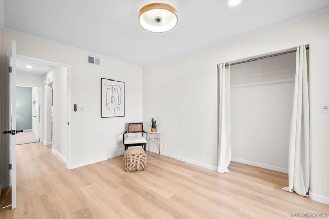 3560 Donna Dr, Carlsbad CA: https://media.crmls.org/mediaz/05d57e39-aaf9-467e-9ddc-58af80af9c1c.jpg