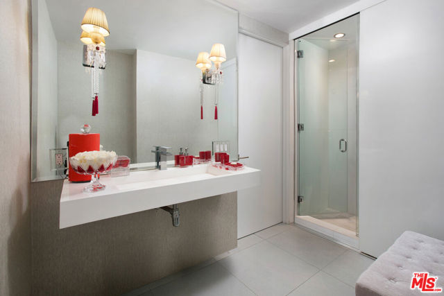 2791 Ellison Drive, Beverly Hills CA: https://media.crmls.org/mediaz/05d9fcf5-da65-4eaf-9a46-b2a58502dfd0.jpg