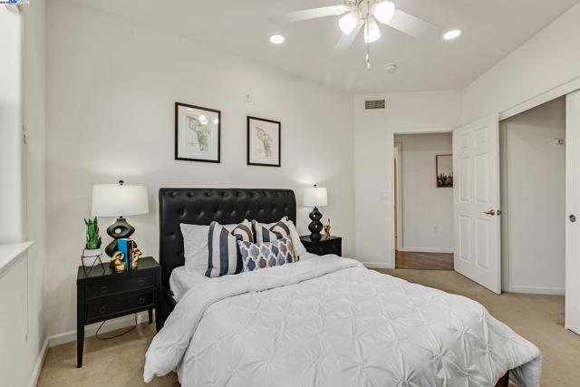 800 S Abel St, Milpitas CA: https://media.crmls.org/mediaz/05db332d-8763-4bfe-922b-28823c10a267.jpg