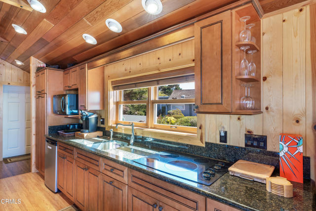 Detail Gallery Image 67 of 72 For 5420 S Highway 1, Elk,  CA 95432 - 2 Beds | 3 Baths