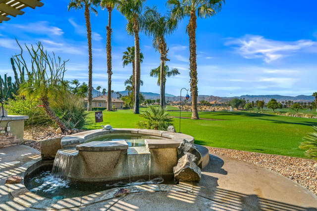 44327 Royal Lytham Drive, Indio CA: https://media.crmls.org/mediaz/05dc0fac-217d-45d3-88ed-3888f76687d0.jpg