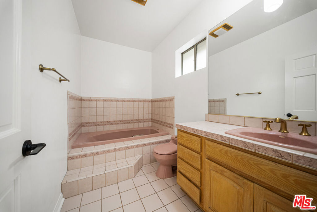 MLS #26848881 image #42