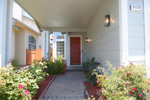 5123 Amberwood Drive, Fremont CA: https://media.crmls.org/mediaz/05dc4620-58ec-4e8c-bfaf-e6f429623c4f.jpg