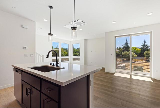 5972 Virtual Court, San Jose CA: https://media.crmls.org/mediaz/05dc62a7-133a-488f-94db-e54ecf2adb84.jpg