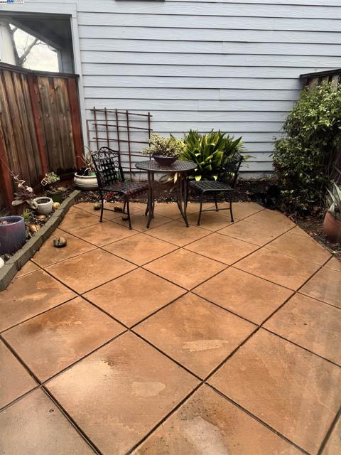 1012 Baltusrol Rd, Livermore CA: https://media.crmls.org/mediaz/05dc6f0e-4d18-4129-ab8e-3212987d2048.jpg