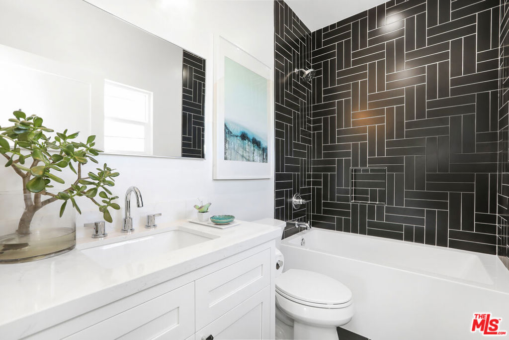 Thumbnail 27