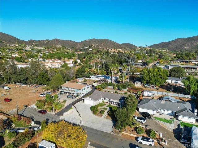 Detail Gallery Image 37 of 37 For 1247 Alessandro Ln, Vista,  CA 92084 - 4 Beds | 2 Baths