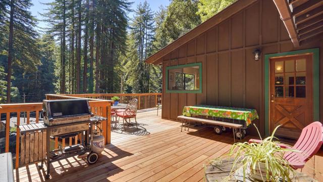 526 Lower Locksley Road, Boulder Creek CA: https://media.crmls.org/mediaz/05ddef79-0988-4664-a20c-3a940eb6f866.jpg