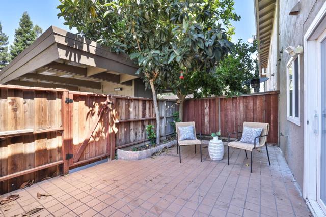 5388 Fig Grove Court, San Jose CA: https://media.crmls.org/mediaz/05de0426-0907-470f-bfe9-271e30ca009b.jpg