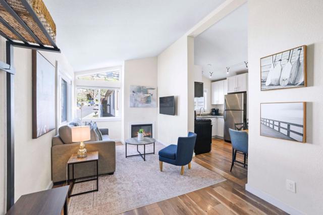 472 Lewis Lane, Pacifica CA: https://media.crmls.org/mediaz/05de1f0e-05c2-4a13-9a38-afd9d8e77ac2.jpg