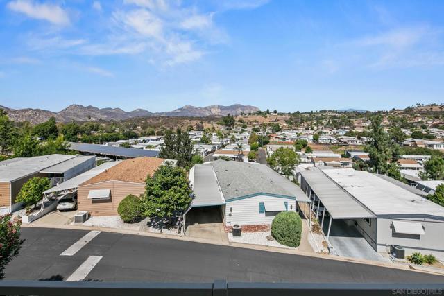9500 Harritt Rd, Lakeside CA: https://media.crmls.org/mediaz/05de5b05-00e4-4ef4-b320-370396542f61.jpg