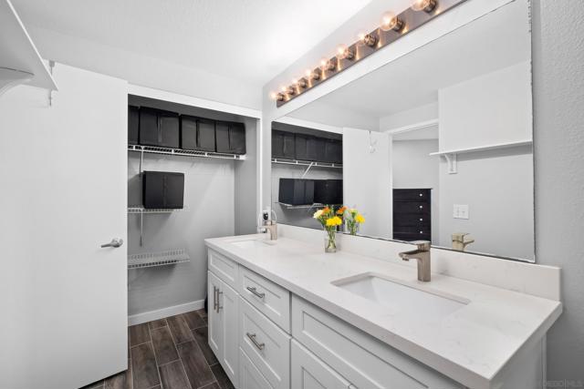 11325 Affinity Ct, San Diego CA: https://media.crmls.org/mediaz/05df8455-f265-4827-b89b-13aa7d499080.jpg