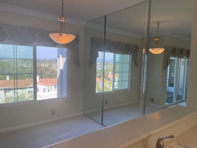 1680 Via Ocioso, San Marcos CA: https://media.crmls.org/mediaz/05e0e21f-8222-44ec-98b3-89fc34fe3993.jpg