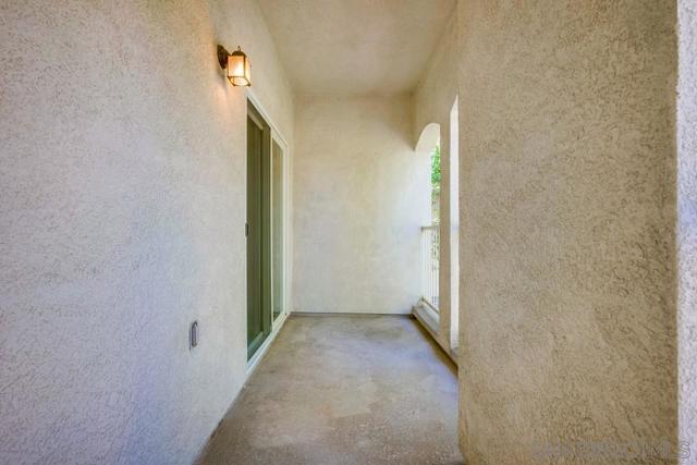 26374 Arboretum Way, Murrieta CA: https://media.crmls.org/mediaz/05e0f0a5-2aba-44b9-8cdb-4764ad750db7.jpg