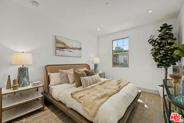 130 S Sepulveda Boulevard, Los Angeles CA: https://media.crmls.org/mediaz/05e12f63-4986-49bc-aa3d-bb93de1e0065.jpg