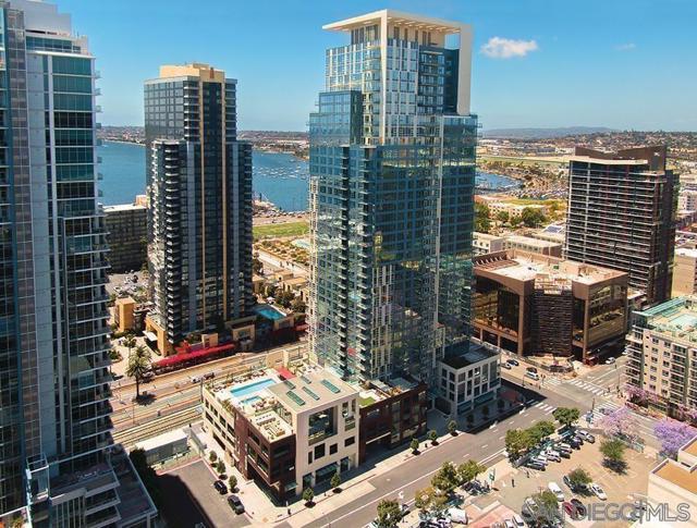 1388 Kettner Blvd, San Diego CA: https://media.crmls.org/mediaz/05e19b69-7728-464f-b4d3-419fce7fc5e3.jpg
