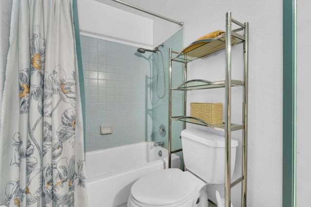 711 Kirkwood Court, Los Banos CA: https://media.crmls.org/mediaz/05e1cbc0-9b59-4068-abe0-3ccae86bb91d.jpg