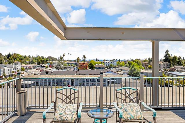 180 Dakota Avenue, Santa Cruz CA: https://media.crmls.org/mediaz/05e1e79d-a278-4648-8845-bbbc7c575255.jpg