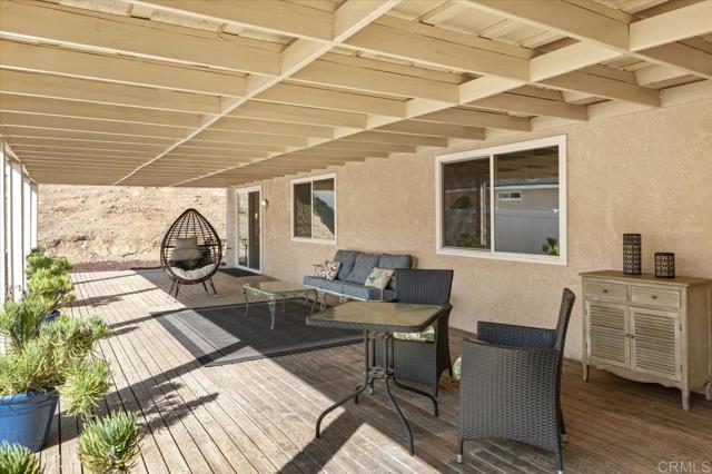 Detail Gallery Image 14 of 32 For 19065 Envoy Ave, Corona,  CA 92881 - 3 Beds | 2 Baths