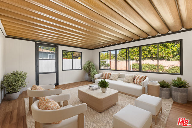 8734 Airlane Avenue, Los Angeles CA: https://media.crmls.org/mediaz/05e32e22-263b-4bcf-8451-40fcbed34ded.jpg