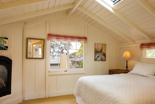 0 NW Corner Casanova & Ocean Avenue, Carmel CA: https://media.crmls.org/mediaz/05e3de43-e196-4ac7-8a66-9fe1a00447e1.jpg