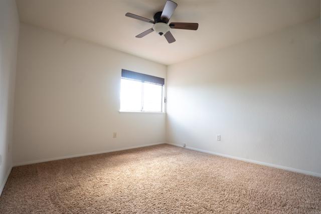 1715 Las Palmas Lane, Escondido CA: https://media.crmls.org/mediaz/05e3f6a8-05a6-4b43-9319-aa80297e5acc.jpg