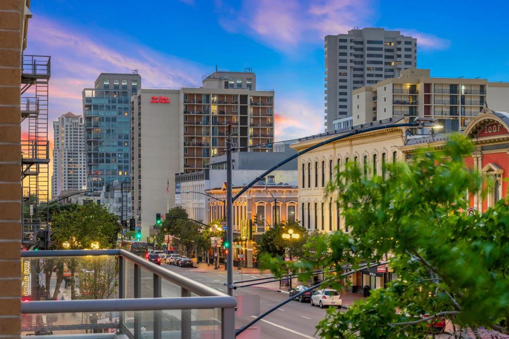 MLS #250032825SD img 21