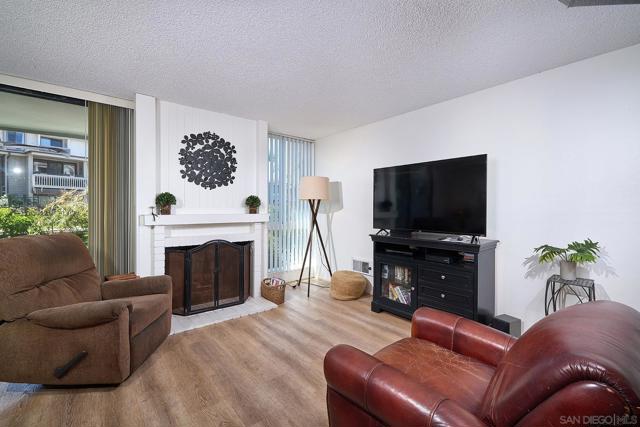 999 N Pacific St, Oceanside CA: https://media.crmls.org/mediaz/05e5b6e2-c540-4d49-a523-7fedcfe78557.jpg