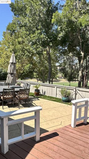 706 Lakeside Ct, Danville CA: https://media.crmls.org/mediaz/05e61242-a2e2-44f7-97aa-6a885f35f9e3.jpg