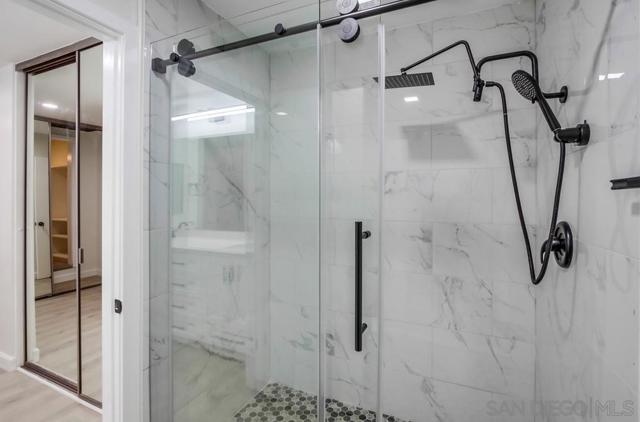 4512 Terraza Ct, San Diego CA: https://media.crmls.org/mediaz/05e68e41-b3ce-4339-bdf5-411c020ad385.jpg