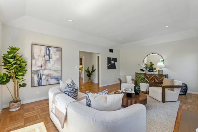 1513 Oak Street, San Mateo CA: https://media.crmls.org/mediaz/05e6fa0d-7385-49ce-b873-bfbee69e8864.jpg