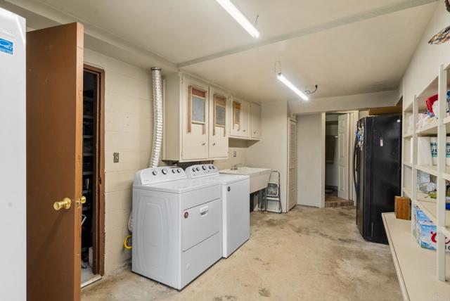 27751 Highway 79, Santa Ysabel CA: https://media.crmls.org/mediaz/05e717f4-7661-460b-bb5b-8b394a0c5e8e.jpg