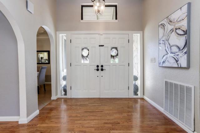 16761 Willow Creek Drive, Morgan Hill CA: https://media.crmls.org/mediaz/05e73045-55f6-4101-9b2e-3bb8e68ccffa.jpg