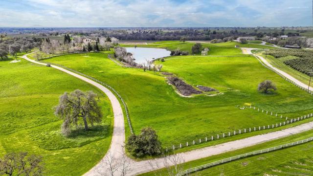 24943 N McIntire Road, Clements CA: https://media.crmls.org/mediaz/05e7a518-4e4a-4521-84e4-e8b0b190f290.jpg