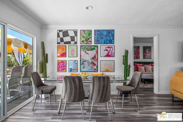 3784 E Calle San Raphael, Palm Springs CA: https://media.crmls.org/mediaz/05e98e3a-f0d9-4e37-8e6d-bfe8dc2285f2.jpg