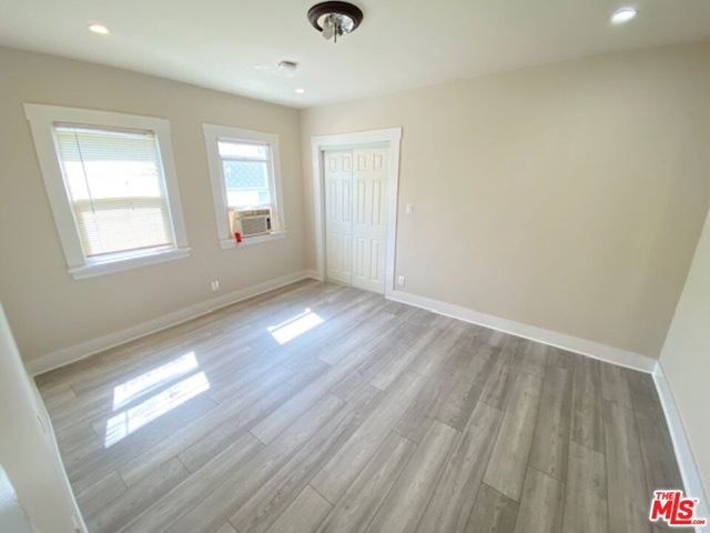 8866 Cadillac Avenue, Los Angeles CA: https://media.crmls.org/mediaz/05ea6b7c-c95f-42a8-a652-5402bca25bd9.jpg
