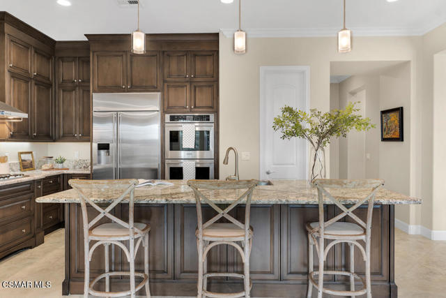 Image 19 of 93 For 6894 Copper Creek Place